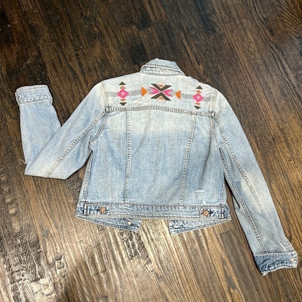 American Eagle Boho Distressed Jean Jacket - Medium